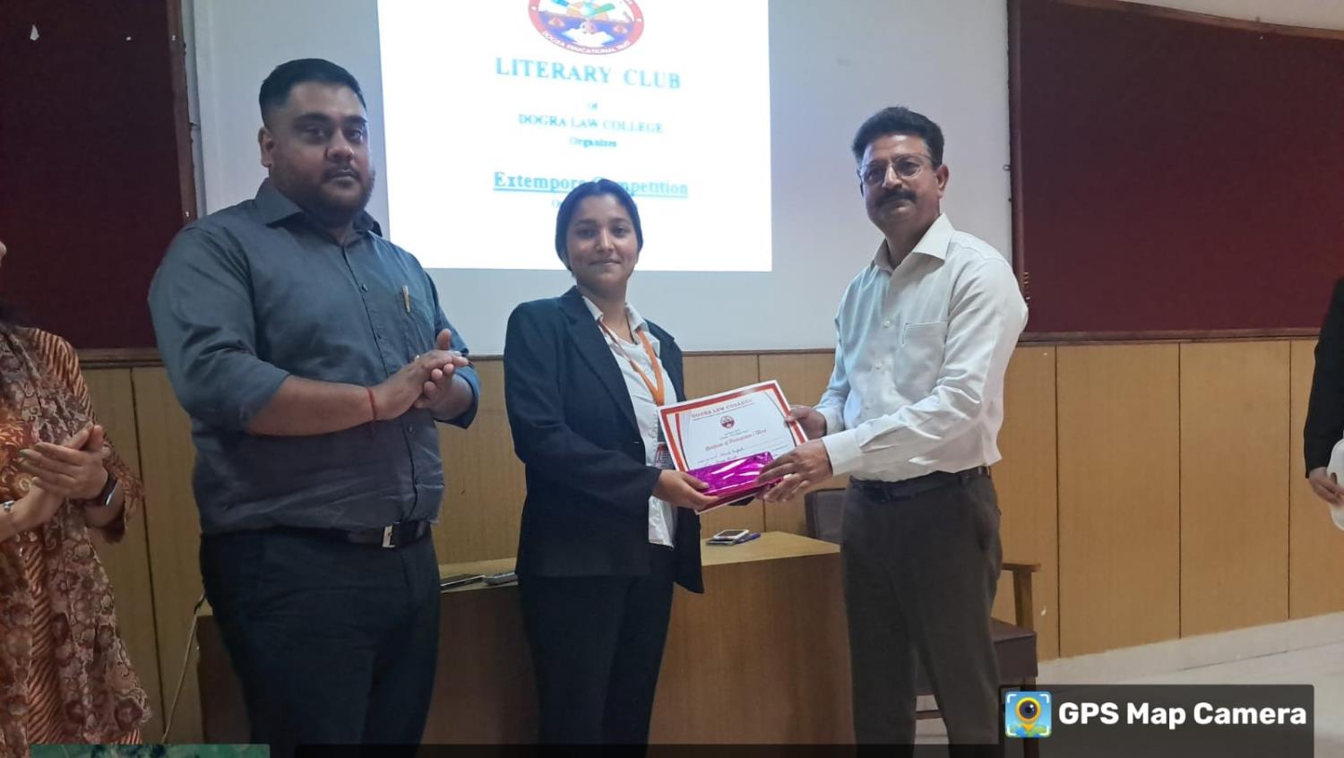 STUDENTS OF DOGRA LAW COLLEGE POUR OUT THEIR MINDS AT EXTEMPORE COMPETITION